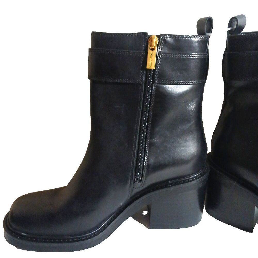 Vince Camuto Bembonie Leather Buckle Side Zip Ankle Boots Black 8.5M $150 MSRP - Picture 7 of 11